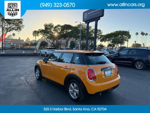 2016 MINI Hardtop 4 Door Cooper