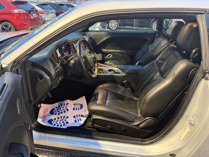 2021 Dodge Challenger SXT