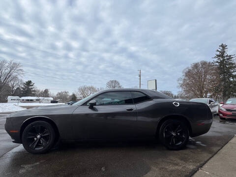 2015 Dodge Challenger SXT