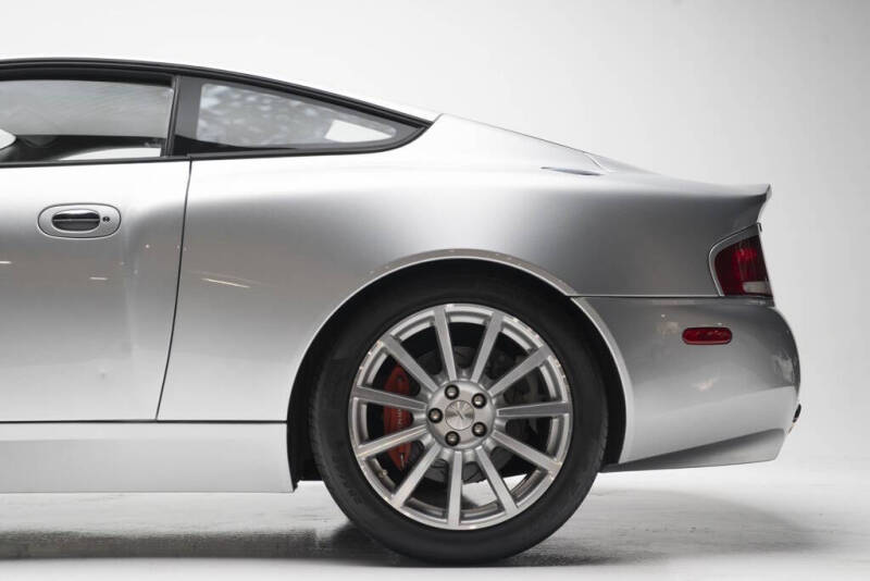 2005 Aston Martin V12 Vanquish S