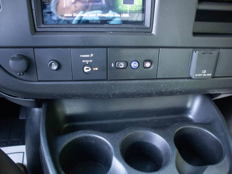 2022 Chevrolet Express 2500