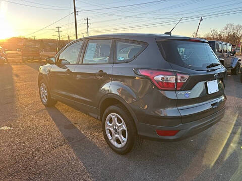 2017 Ford Escape S