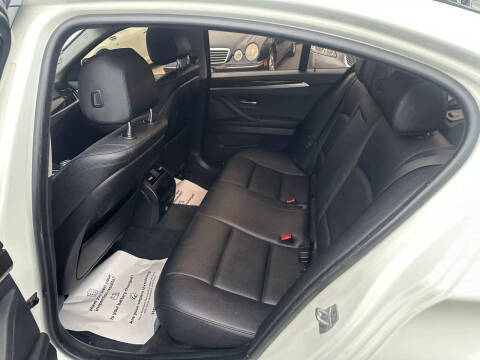 2016 BMW 5 Series 528i xDrive