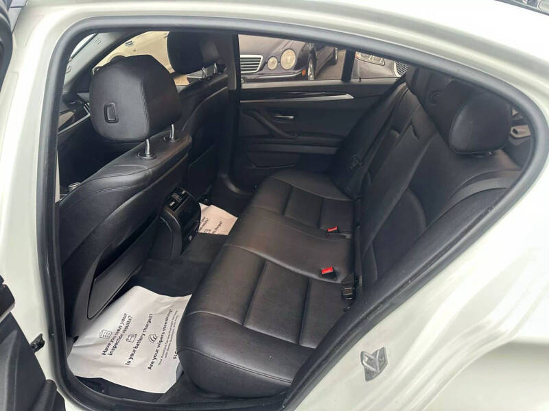 2016 BMW 5 Series 528i xDrive