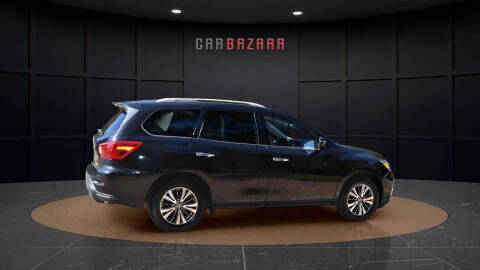 2018 Nissan Pathfinder SV