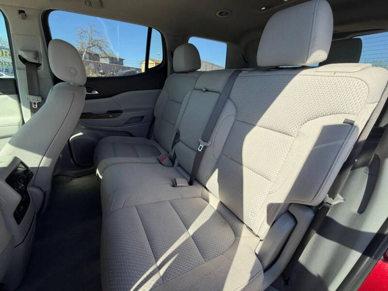 2020 GMC Acadia SLE
