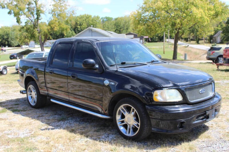 2001 Ford F-150 Harley Davidson photo 3