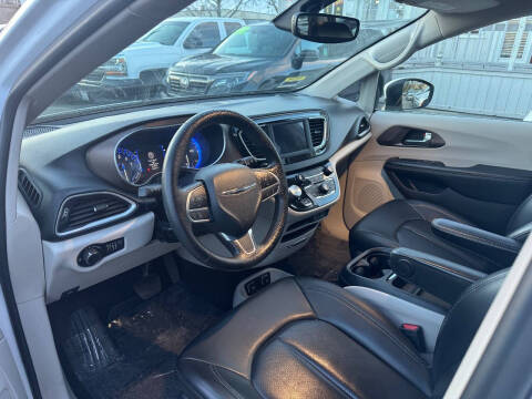 2021 Chrysler Voyager LXi