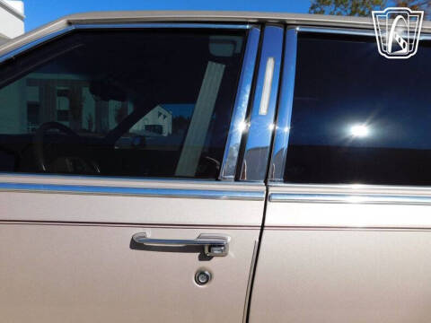 1991 Cadillac Brougham