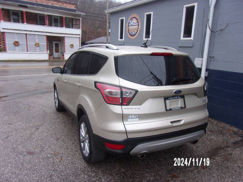 2018 Ford Escape Titanium photo 3