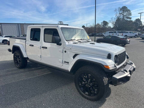 2025 Jeep Gladiator NightHawk