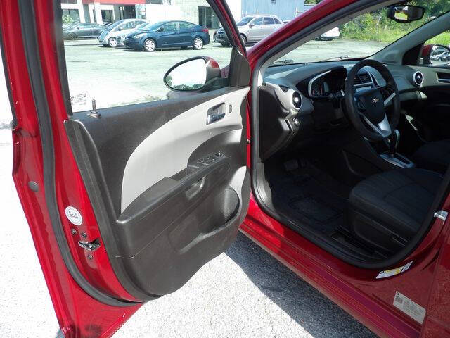 2017 Chevrolet Sonic LT Auto
