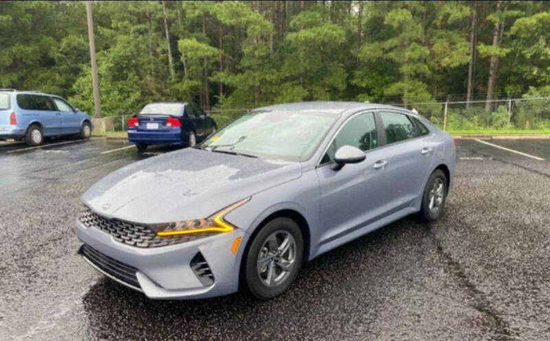 2021 Kia K5 for sale at In & Out Used Auto Sales in Bluefield WV