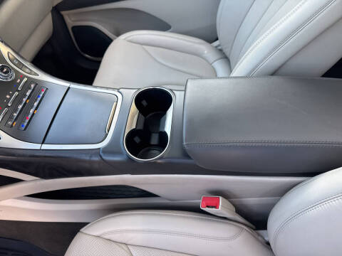 2020 Lincoln Nautilus Reserve