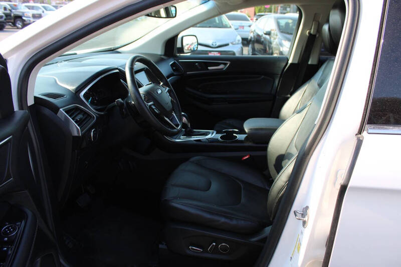 2016 Ford Edge Titanium