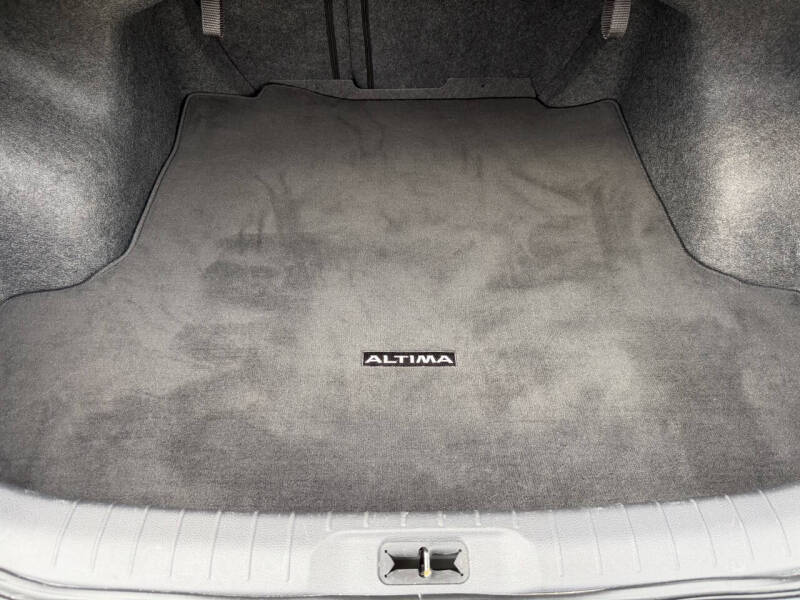 2021 Nissan Altima 2.5 SR