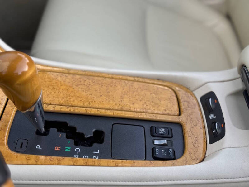 2002 Lexus SC 430