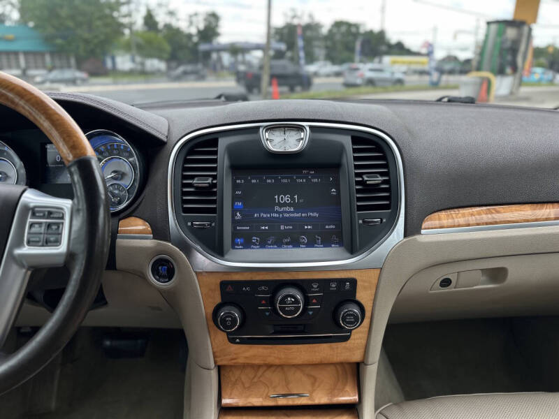 2012 Chrysler 300 C
