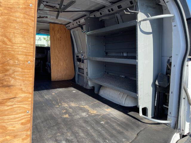 2017 Chevrolet Express 2500