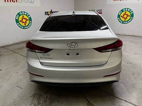 2018 Hyundai Elantra