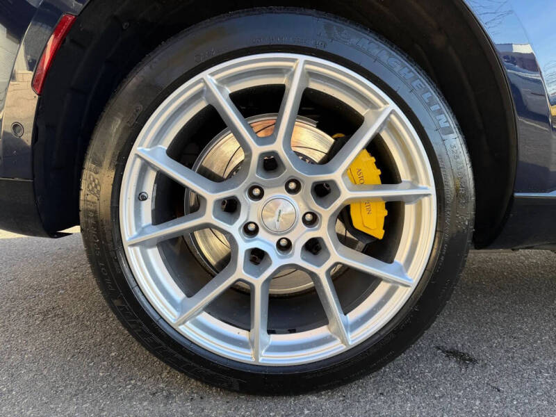 2021 Aston Martin DBX