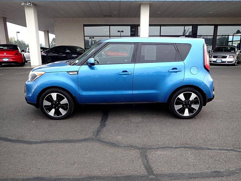 2016 Kia Soul +