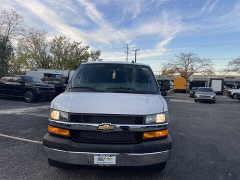 2025 Chevrolet Express 2500