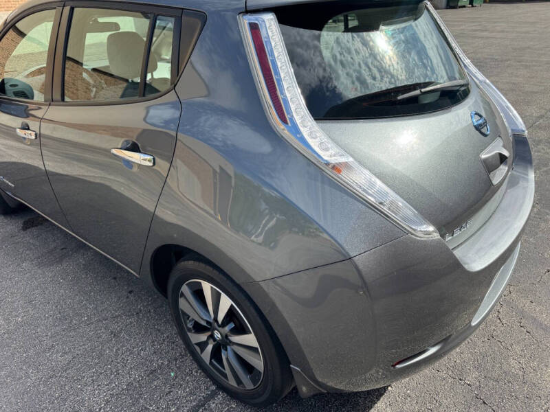 2017 Nissan LEAF SV
