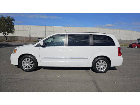 2015 Chrysler Town and Country Touring
