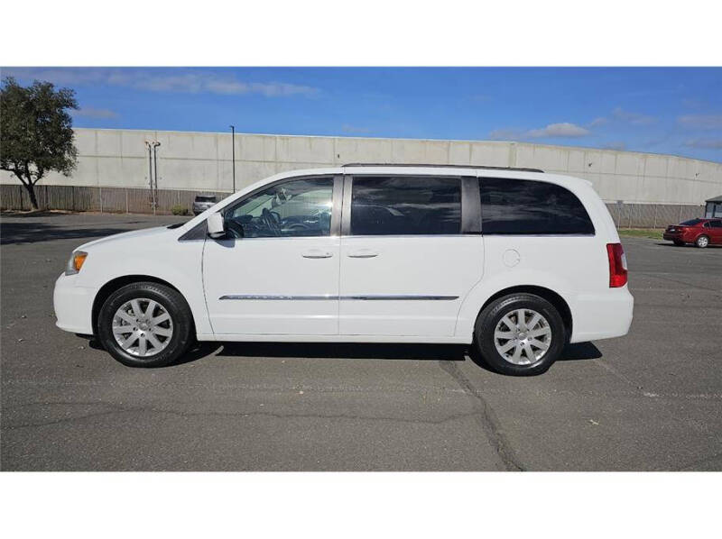 2015 Chrysler Town and Country Touring