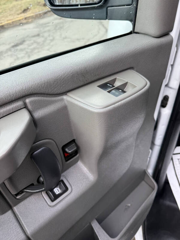 2020 GMC Savana 2500