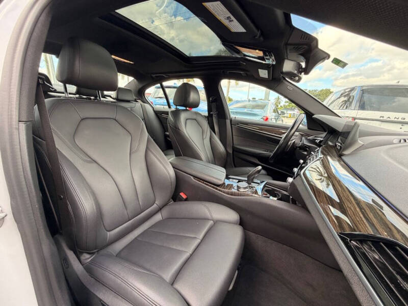 2020 BMW 5 Series 530i