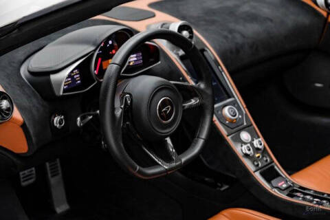 2013 McLaren MP4-12C Spider