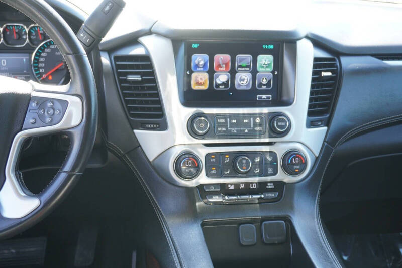 2017 GMC Yukon XL SLE