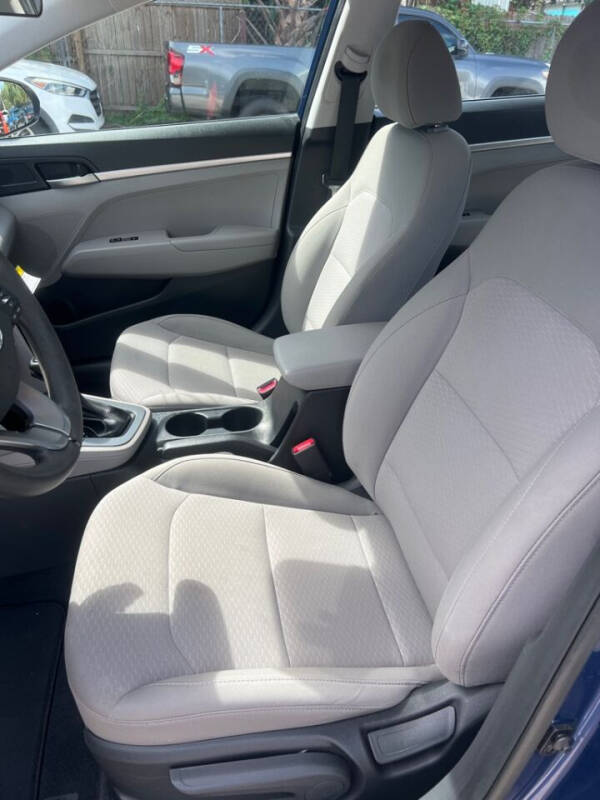 2019 Hyundai Elantra