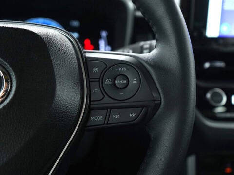 2025 Toyota Corolla Cross XLE