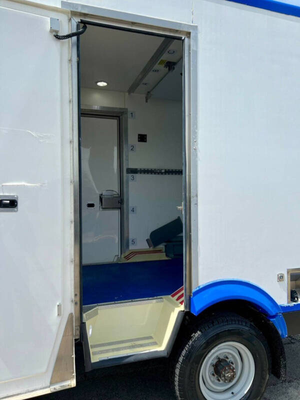 2023 Ford E-Series