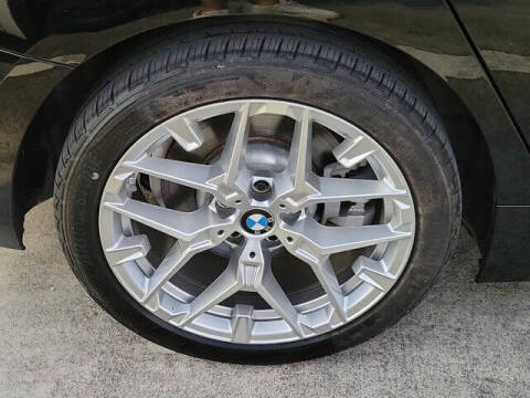 2025 BMW 3 Series 330i