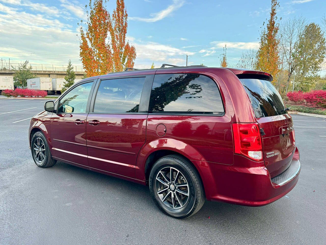 2017 Dodge Grand Caravan for sale at MISHA MASTER MOTORZ LLC in Portland, OR