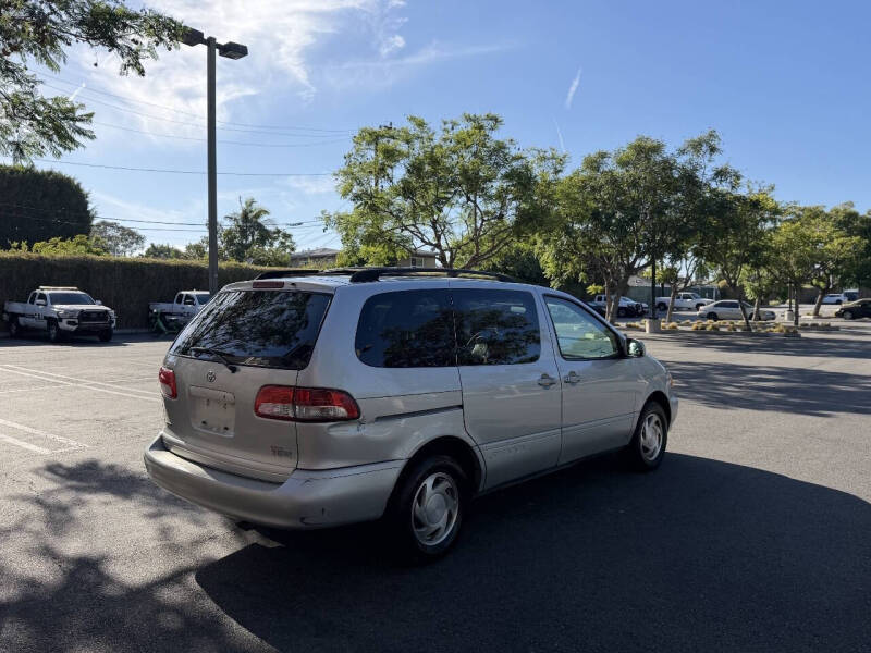 2002 Toyota Sienna XLE