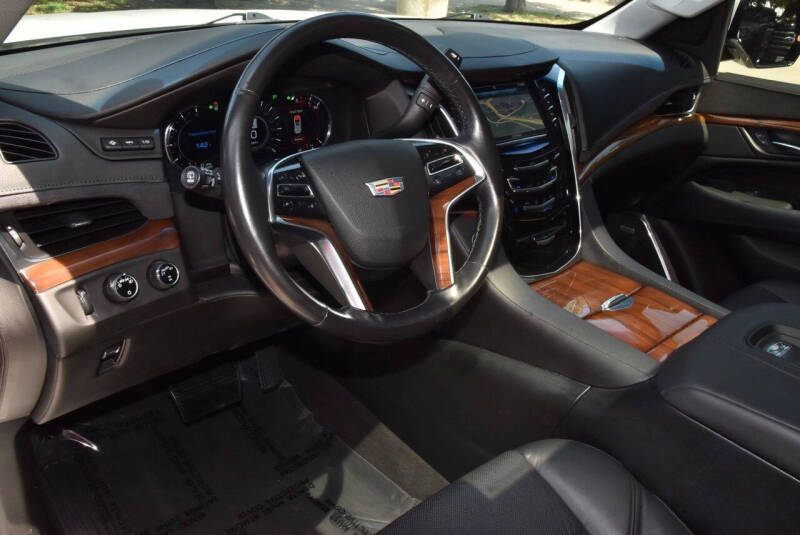 2017 Cadillac Escalade Premium Luxury