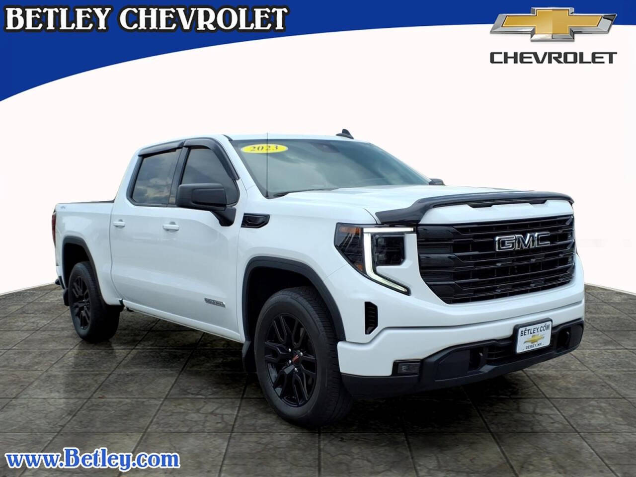 White 2023 GMC Sierra 1500 Elevation 1