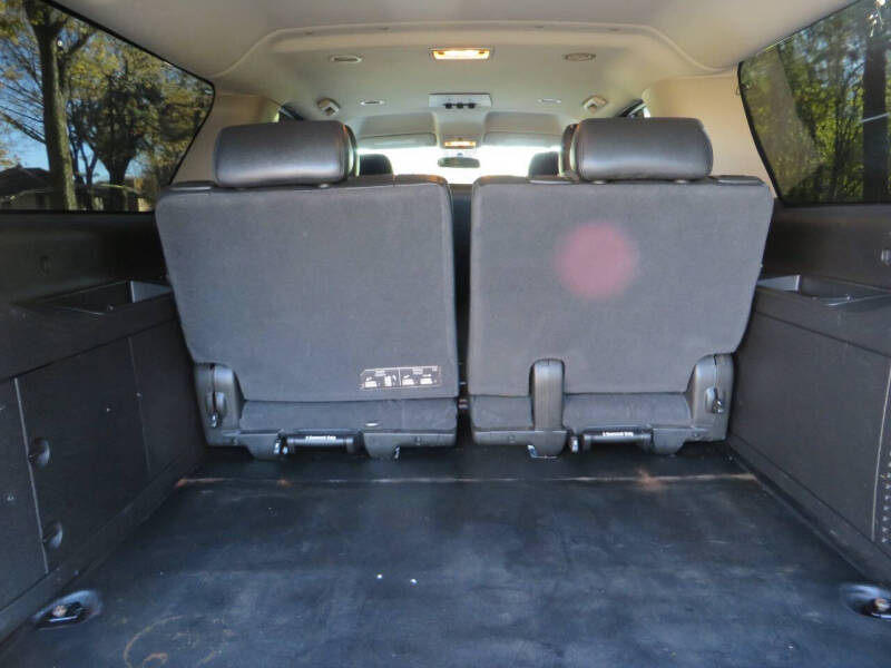 2012 Chevrolet Suburban Fleet 2500