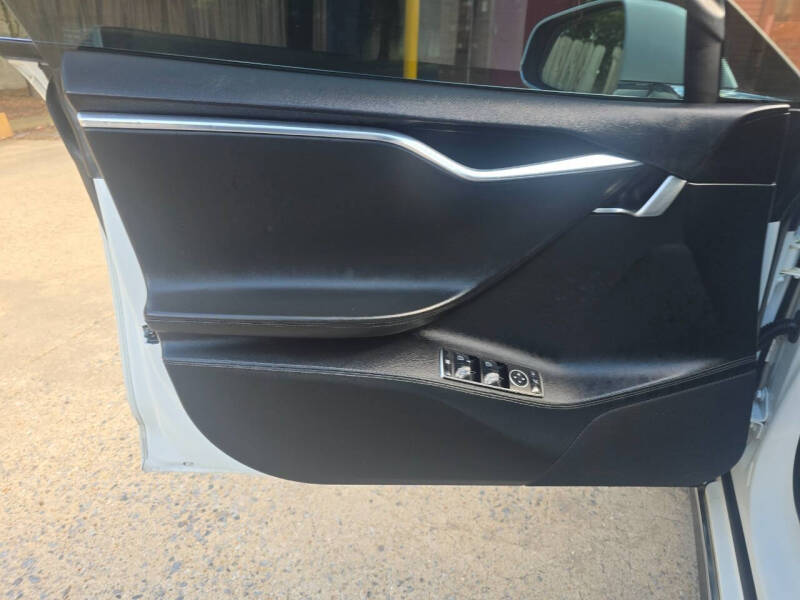 2014 Tesla Model S 85