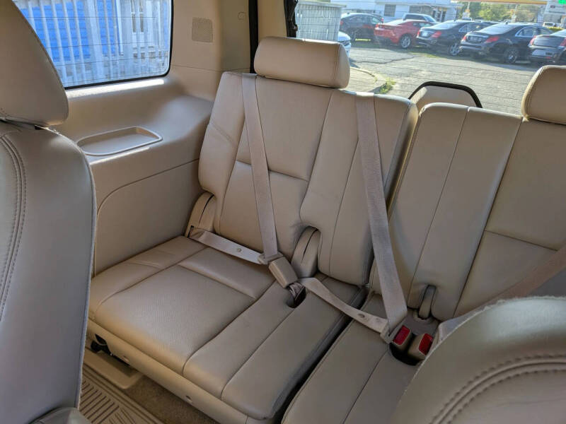 2011 Cadillac Escalade Premium