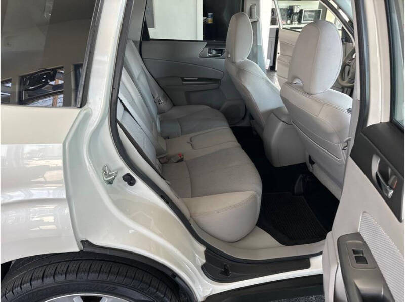 2011 Subaru Forester 2.5X Premium