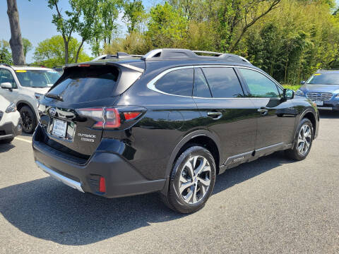 2022 Subaru Outback Touring