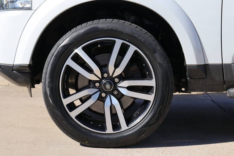 2016 Land Rover LR4 HSE LUX