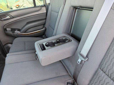 2017 Chevrolet Suburban LS