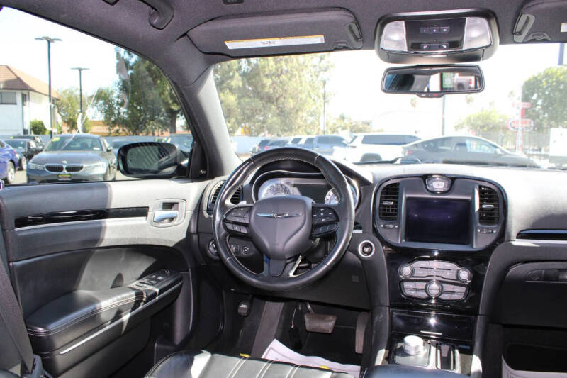 2021 Chrysler 300 S V6